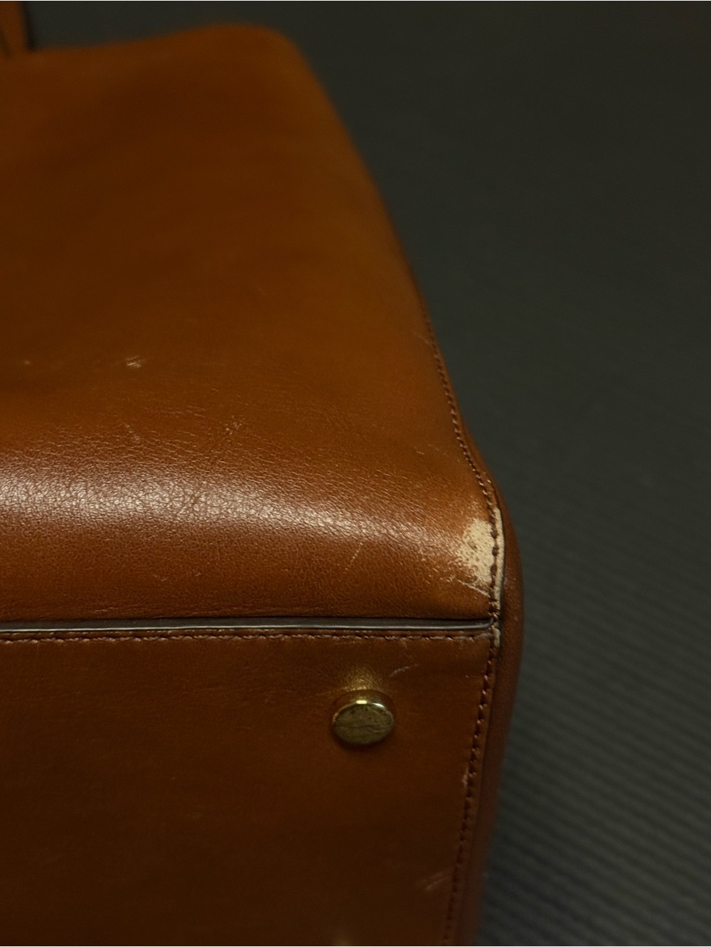 Banana Republic Tan Leather Tote - Picture 3 of 5
